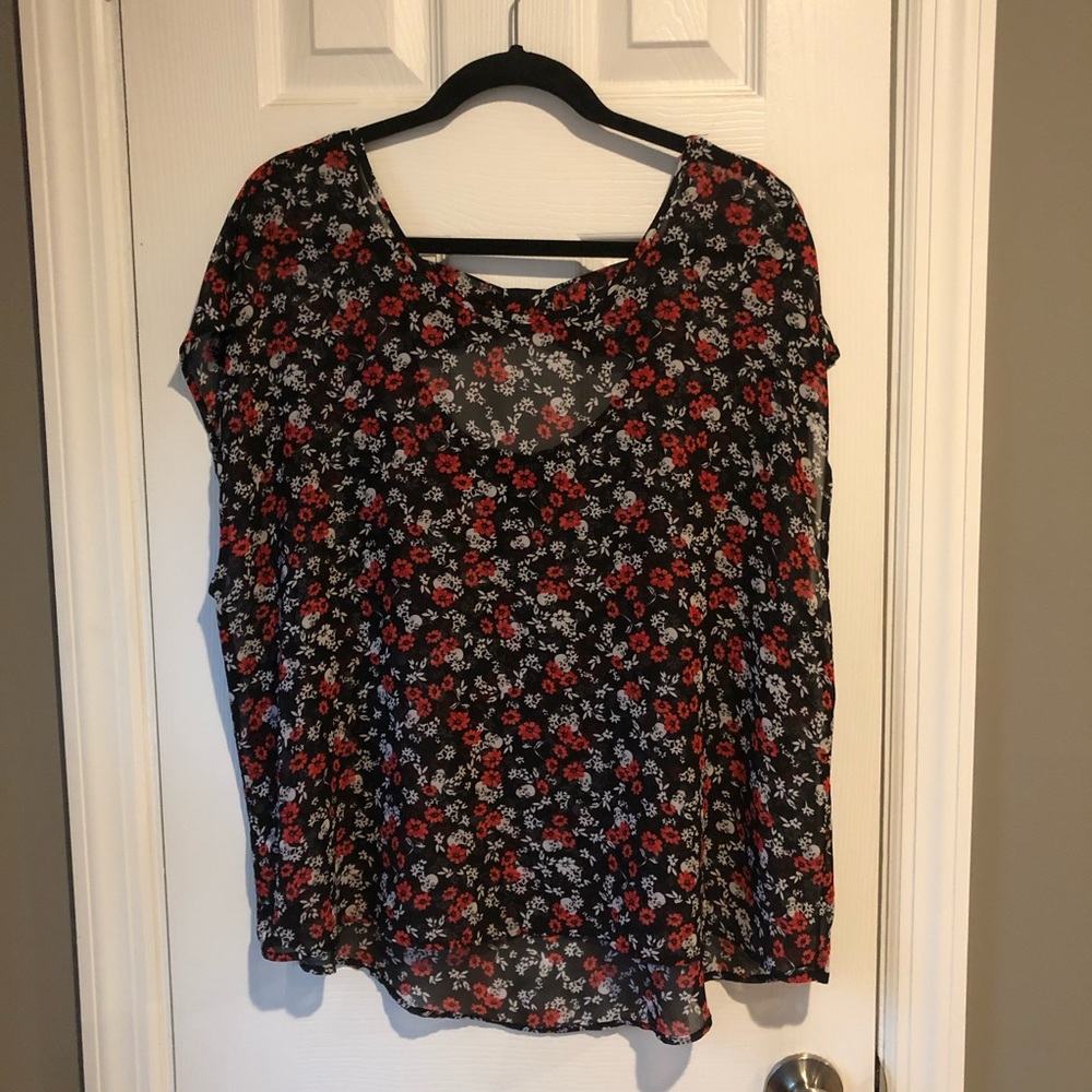 Torrid short sleeve shirt